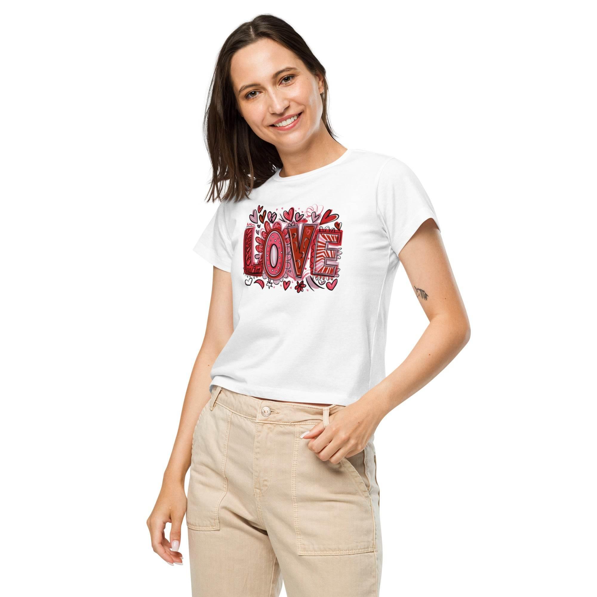 Love Statement Cropped Tee – Trendy Chic Style for Everyday Wear | T-Shirt – Annaise Store