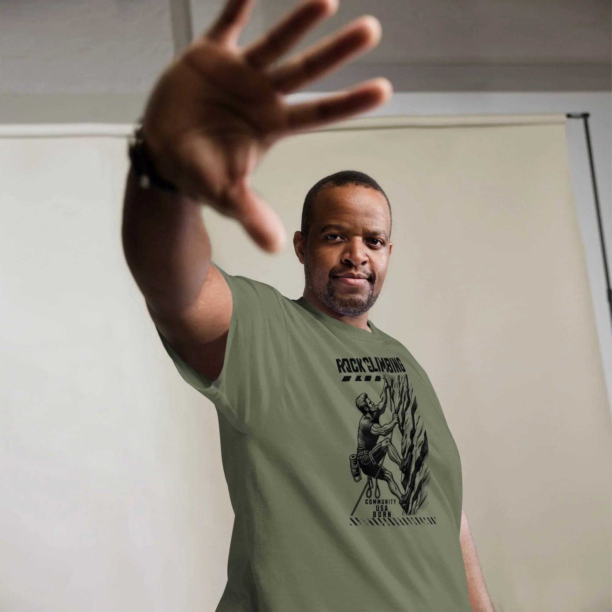Rock climbing t-shirt in military green - front view
- Annaise Store